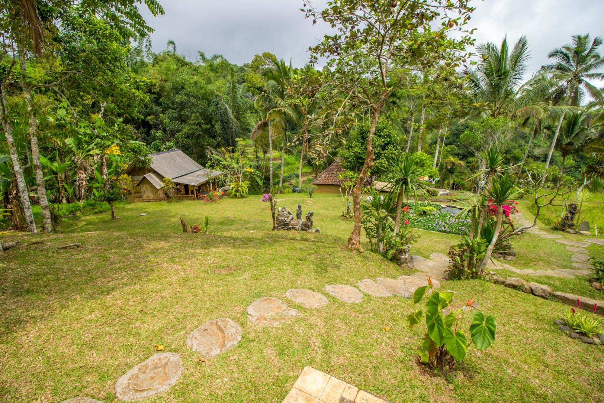 Pesona Bali Ecolodge By Agata จาตีลูวีห์ ภายนอก รูปภาพ